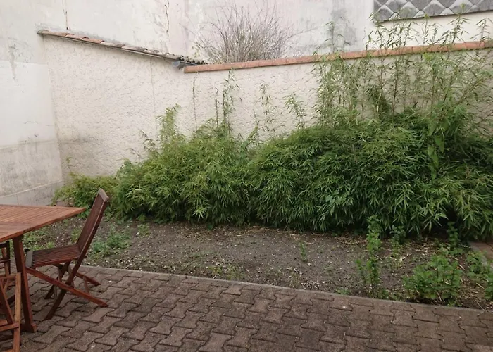 Privee Avec Sdb Au Jardin Public